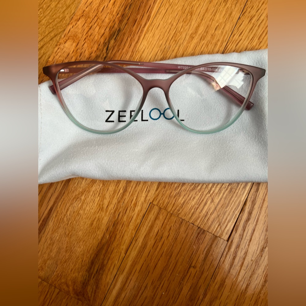 New. Zeelool Glasses-Muniz. Non prescription.  Purple and Blue.